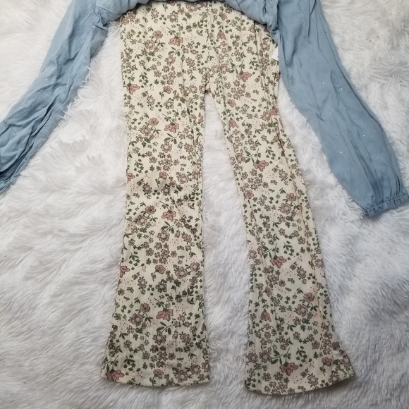 Nanette Kids 2 piece set -  Long Sleeve Top with Flair Floral Pants, 6X - Picture 2 of 3